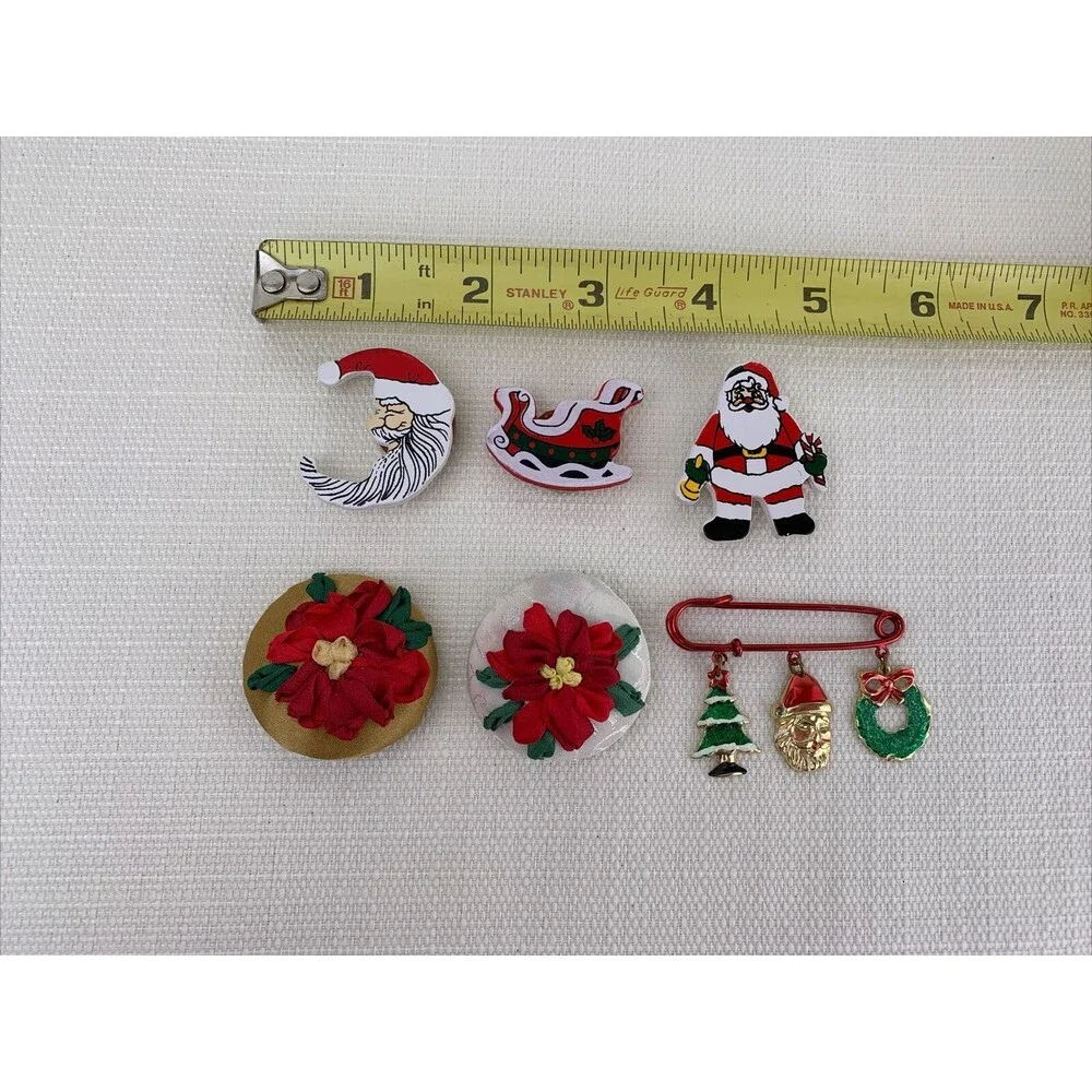 Christmas Pin Lot - Santa - Poinsettia- Tree- Wreath- Sleigh- Moon -‎ Button VTG